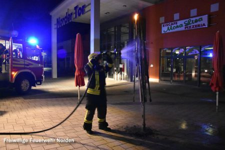 Sonnenschirmbrand, 26.04.2017