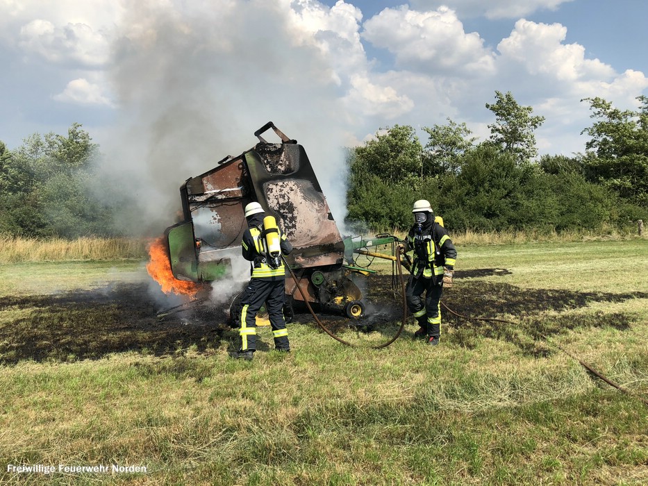 Brennende Rundballenpresse, 17.07.2018