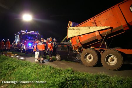 Schwerer Verkehrsunfall, 30.04.2012