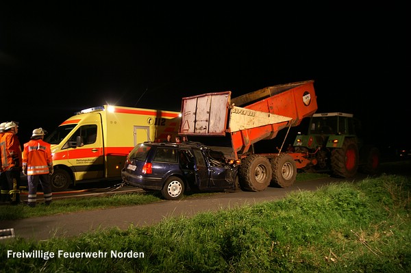 Schwerer Verkehrsunfall, 30.04.2012