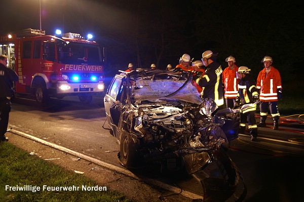 Schwerer Verkehrsunfall, 30.04.2012