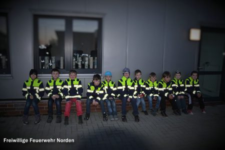 Übernachtung der Kinderfeuerwehr, 11.04.2015