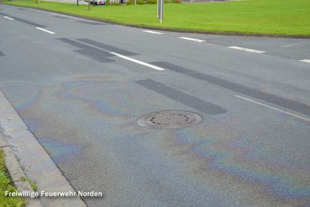 Ölschaden und Verkehrsunfall, 15.02.2013