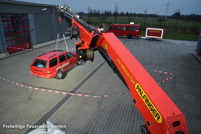 Ankunft und Übergabe Rüstwagen-Kran, Februar 2015