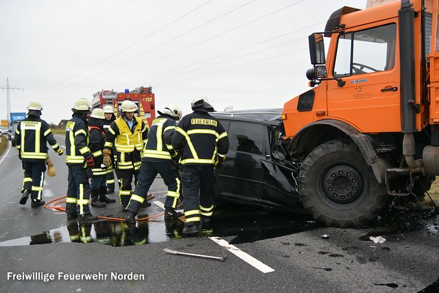 Schwerer Verkehrsunfall, 10.02.2015