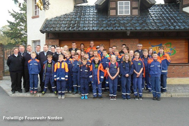 Jugendfeuerwehren besuchen den Heide Park, 11.10.2014